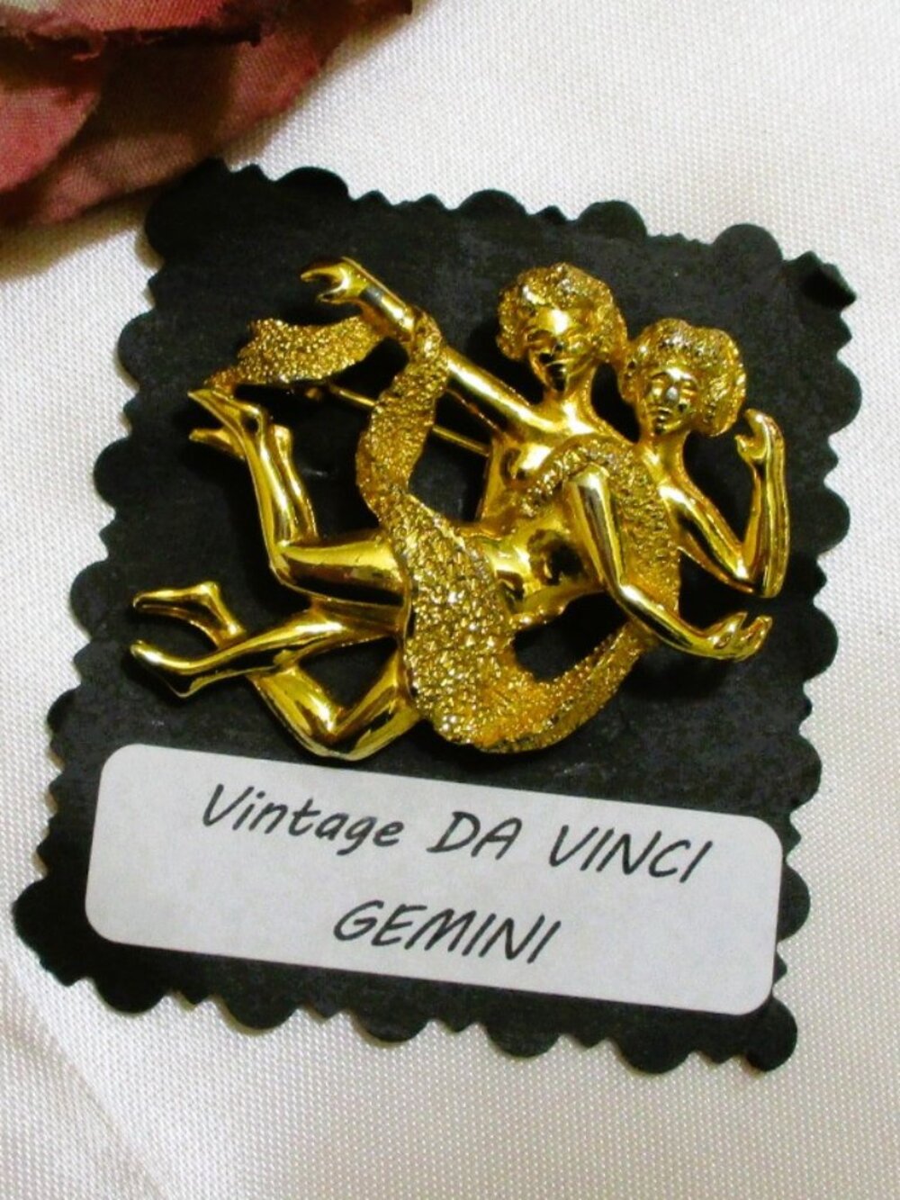 DA VINCI Gemini Zodiac Brooch ~ VINTAGE 14K Gold Plate Gemini Twins Jewelry